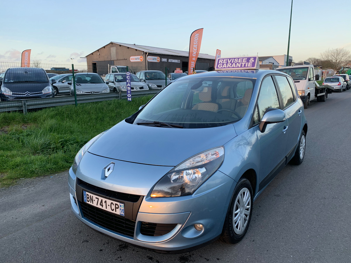 RENAULT Megane scenic 1.5 dci 105CV 158172km