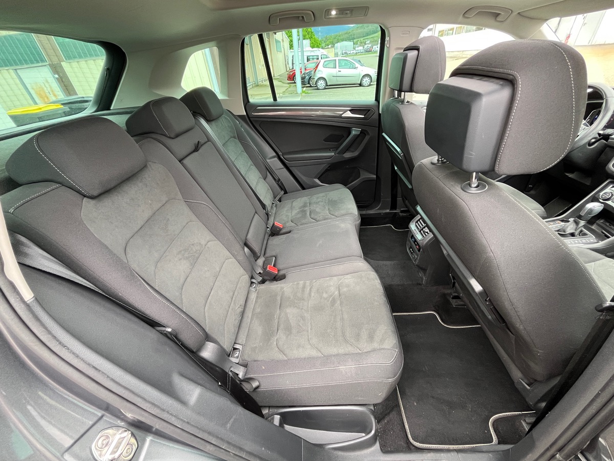 Volkswagen Tiguan 2.0 TDI 150ch DSG7 CARAT R-LINE , Suivi complet, Toit ouvrant, I-Cockpit
