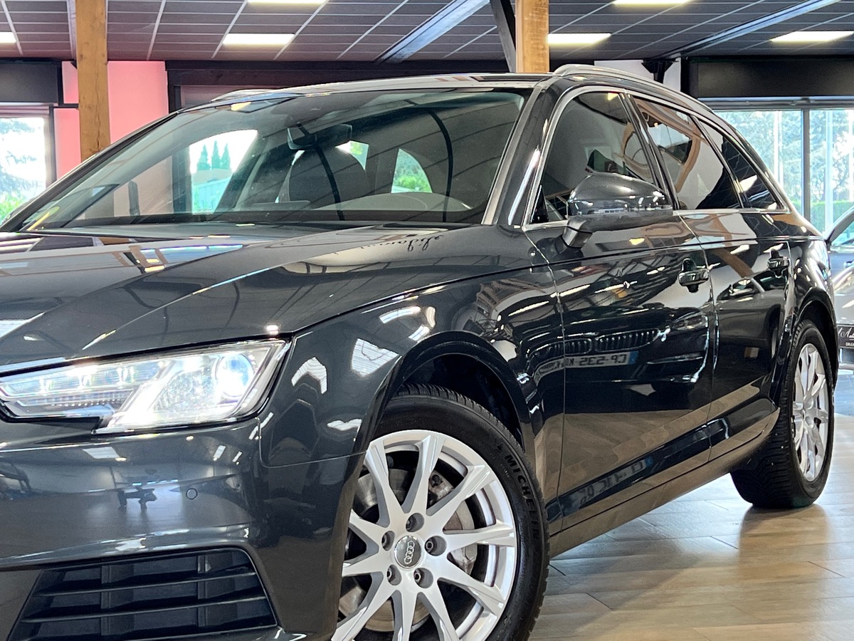 Audi A4 Avant Ph2 2.0 TDI 190CV S-TRONIC l