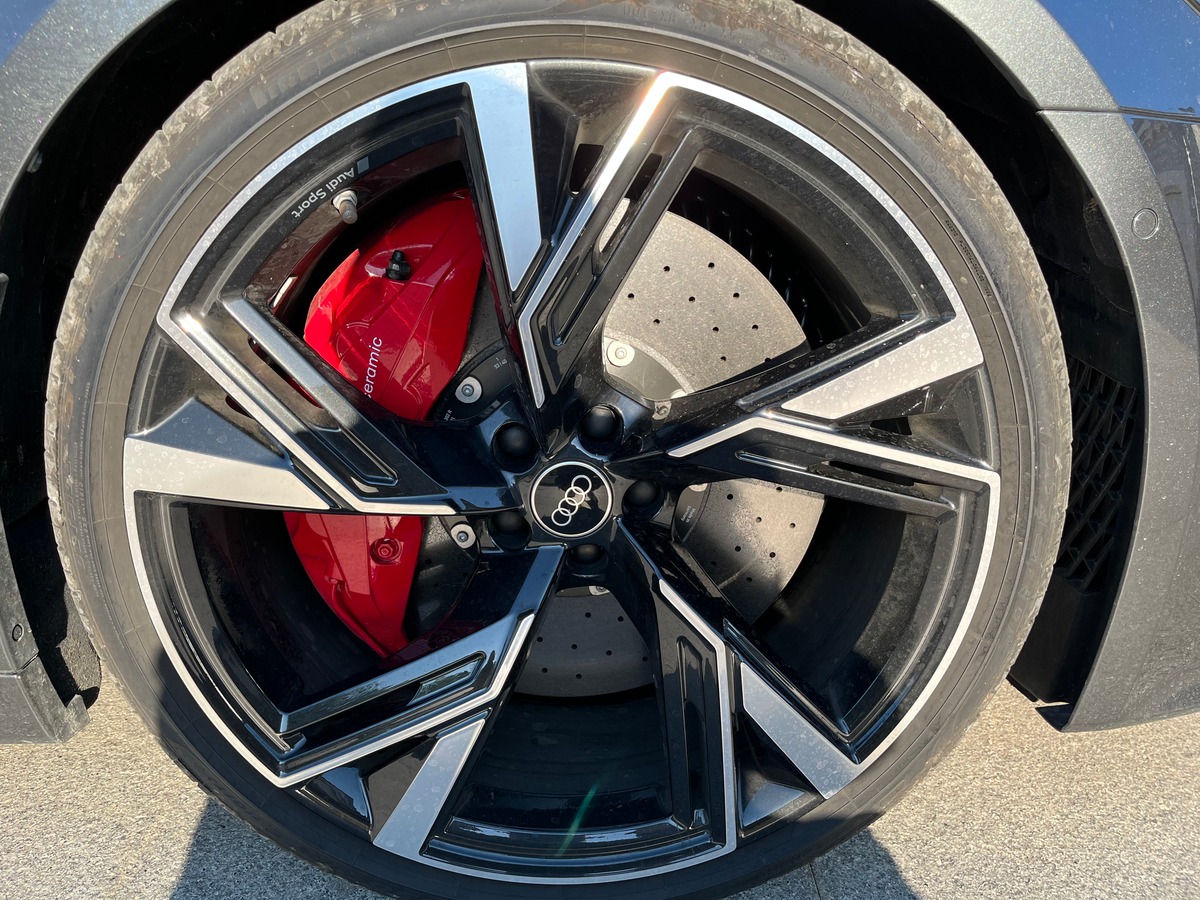 Audi RS6 AUDI RS6 AVANT