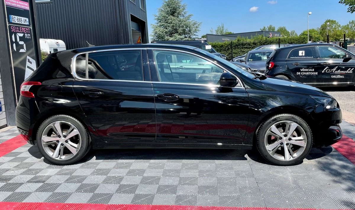 Peugeot 308 1.2 PureTech 130 Féline S&S 5P ess c