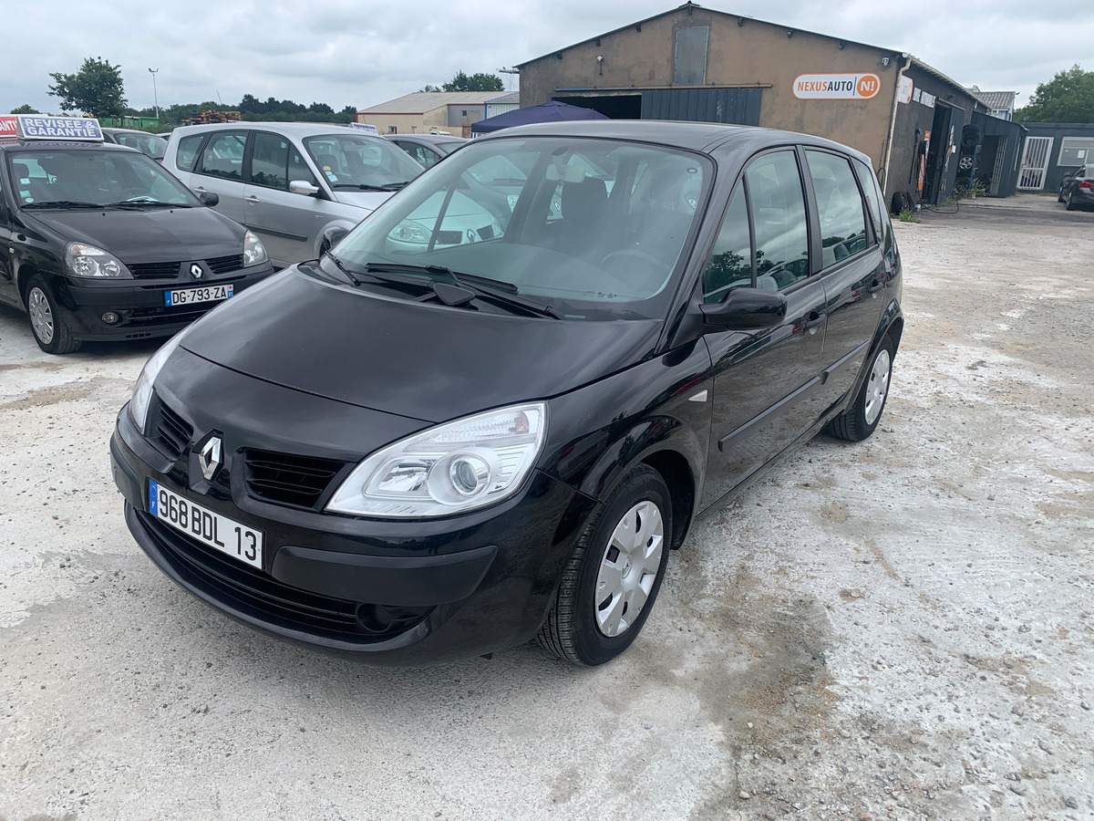 RENAULT Megane scenic 1.6i 16v 92059km