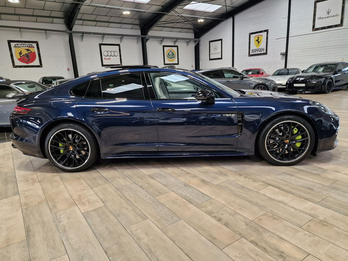 Porsche PANAMERA 4 E-HYBRID 462 OPTIONS++ D