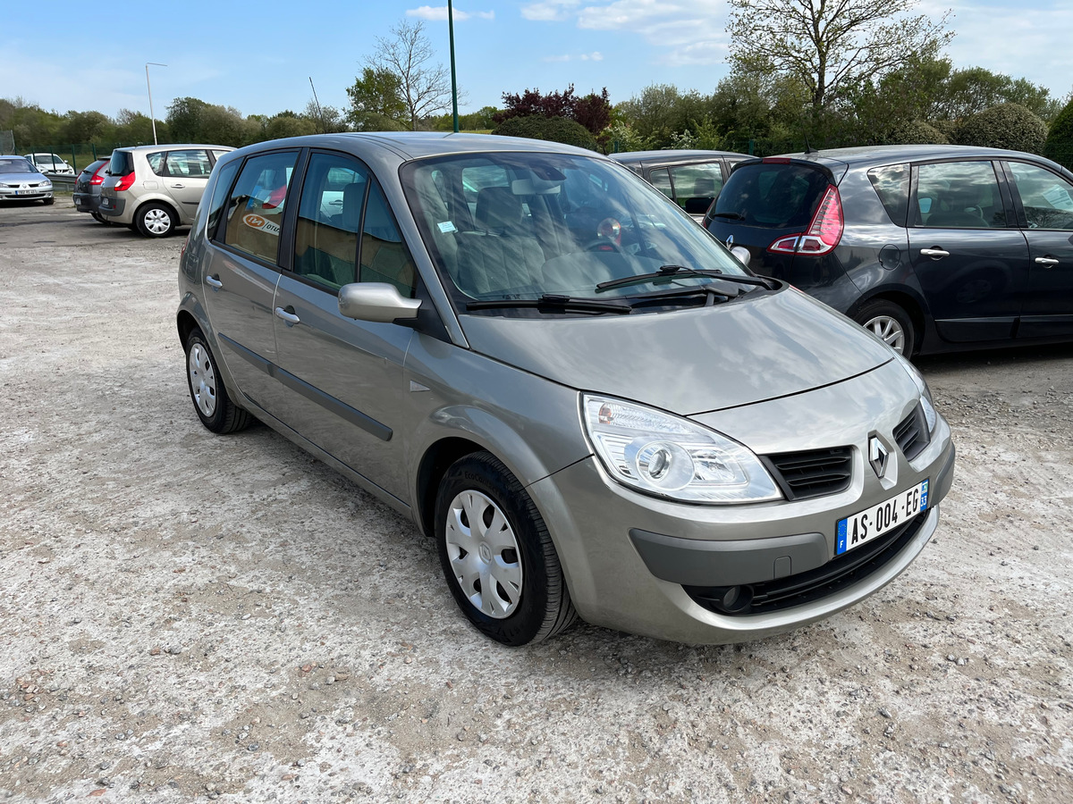 RENAULT Scenic 1.5 dci - 105CH 190405KM