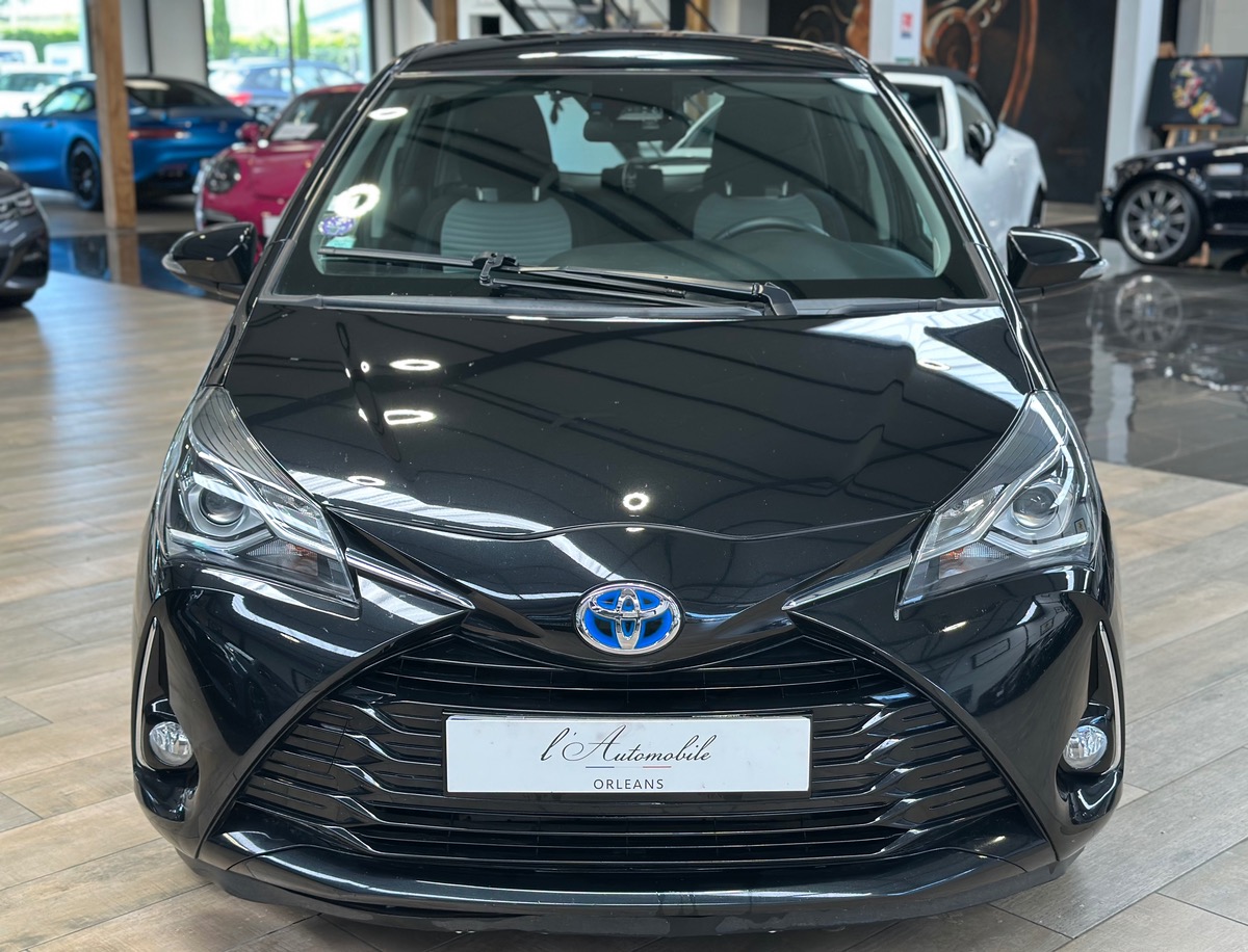 Toyota Yaris III (2) Hybrid 100H Dynamic 5P BVA