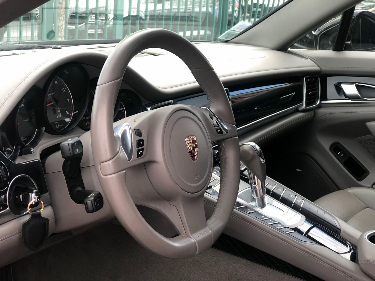 Porsche Panamera S HYBRID 3.0 V6 380 TOIT OUVRANT