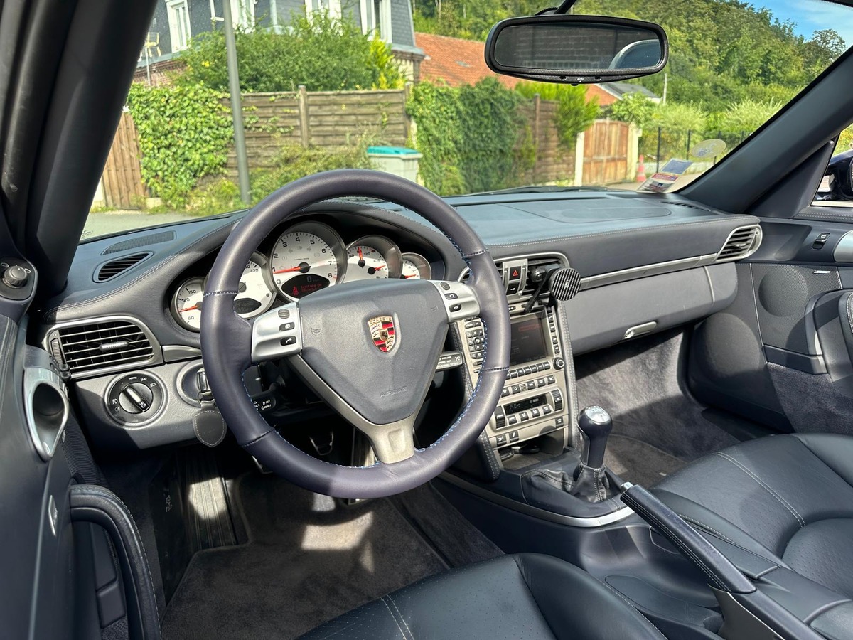 Porsche 911 CARRERA S 3.8 CABRIOLET