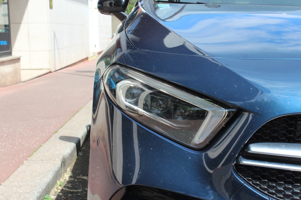 Mercedes-Benz Classe A IV 35 AMG  306 CV 4MATIC 7G-DCT Toit Ouvrant/ Burnmatser / keyless Go....