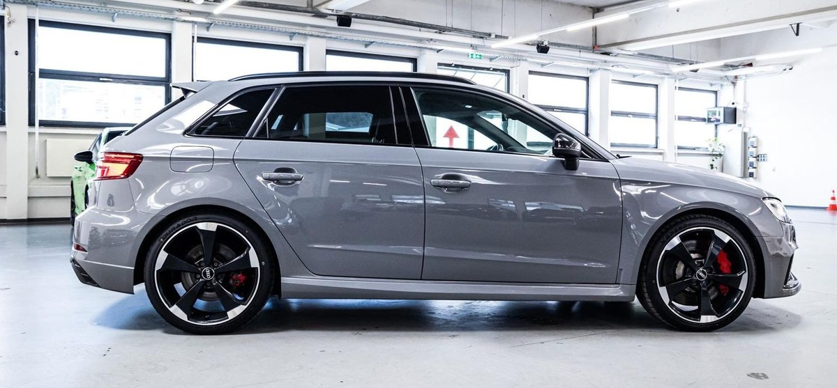Audi RS3 Sportback 2.5 TFSI 400ch quattro S tronic 7 Gris Nardo Version moteur sans FAP