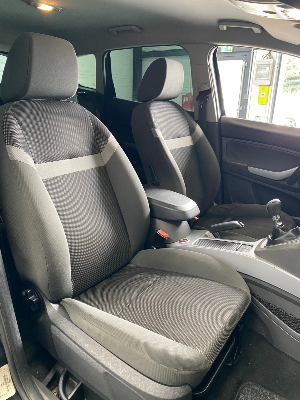 Ford Kuga 2.0 TDCI 140 TREND 4X2