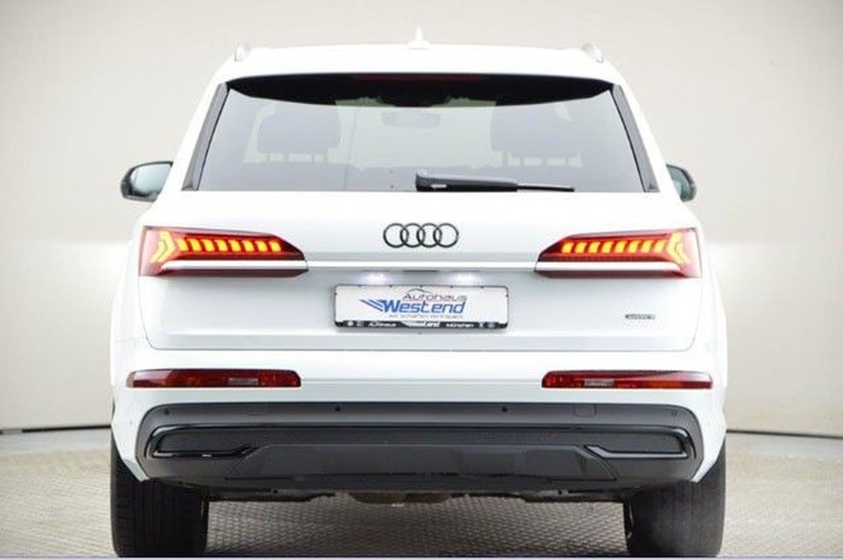 Audi Q7 II 55 TFSI e 380ch S line quattro Tiptronic 5 places/Attelage/Toit ouvrant/Feux matriciels