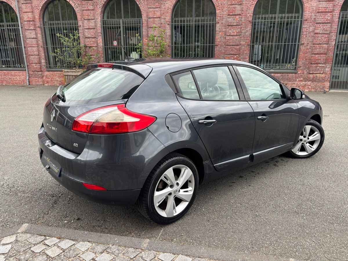 RENAULT Megane 3 1.5 DCI 110 BVA DYNAMIQUE - Révisée - Garantie