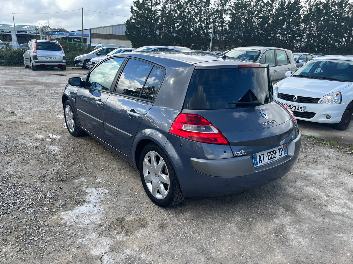 RENAULT Megane ii 1.9DCI 130CH 154683km