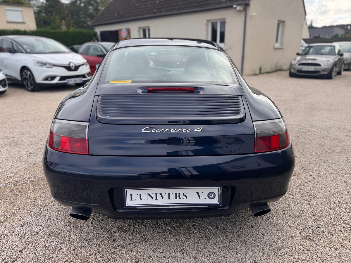 Porsche 911 carrera 4