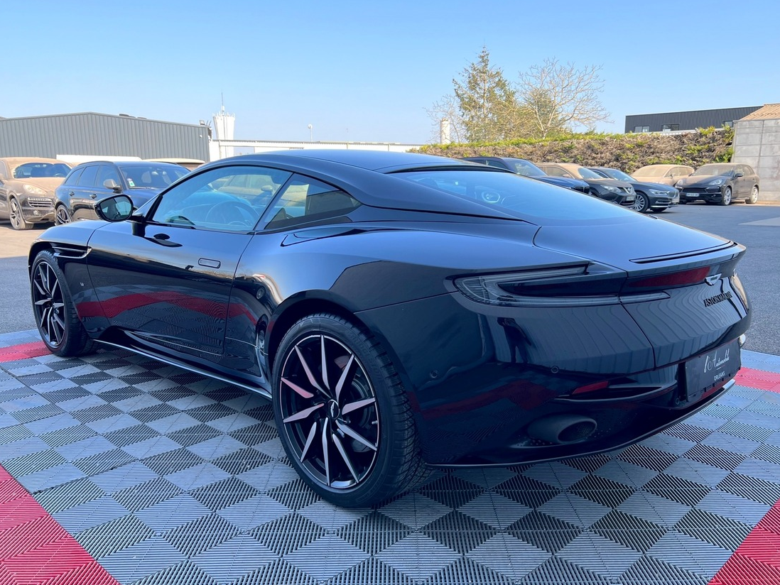 Aston Martin DB11 5.2 BITURBO V12 D