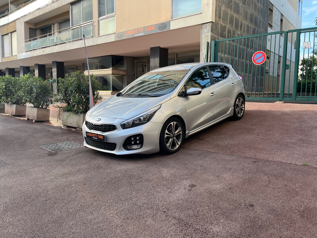 Kia Ceed 1.6 CRDI 136 CV / GT LINE / Caméra de recul / GPS / Jantes