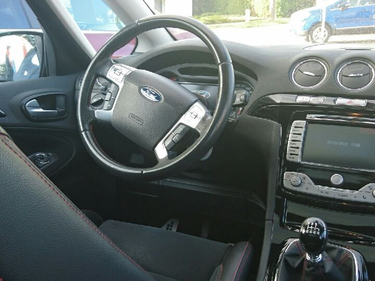 Ford S-max titanium