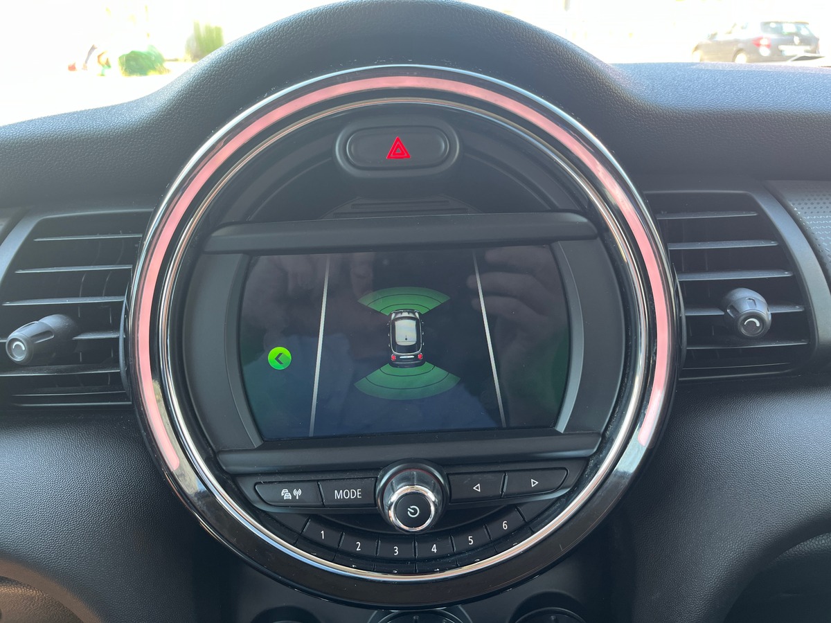 Mini Mini 136ch, BVA, SUIVI MINI, CARPLAY, RADAR AVANT ET ARRIERE, LIMITEUR, SIEGES CHAUFFANT
