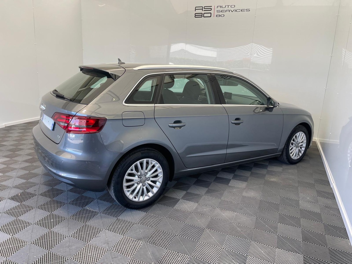 Audi A3 Sportback 1.6 TDI 105   AMBIENTE