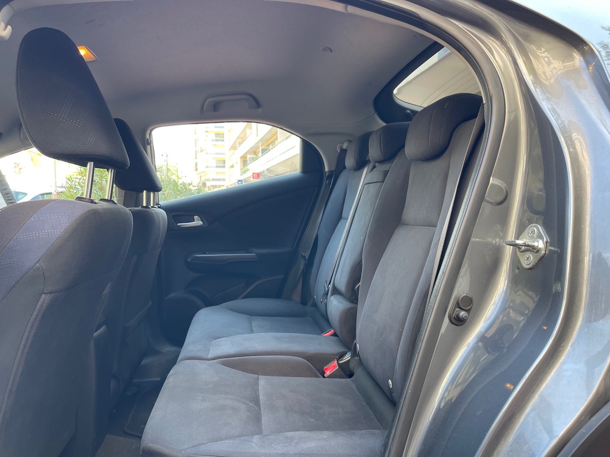 Honda Civic 1.6 dtec 120 CV / 5 Portes / Caméra / Jantes
