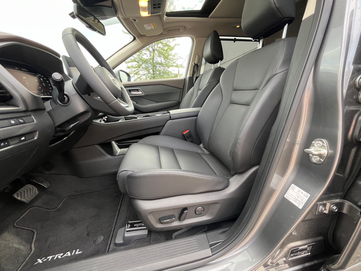 Nissan NISSAN X TRAIL E POWER 204CH TEKNA, 3 ANS D'ENTRETIENS INCLUS, TOIT OUVRANT, SIEGES CHAUFFANT