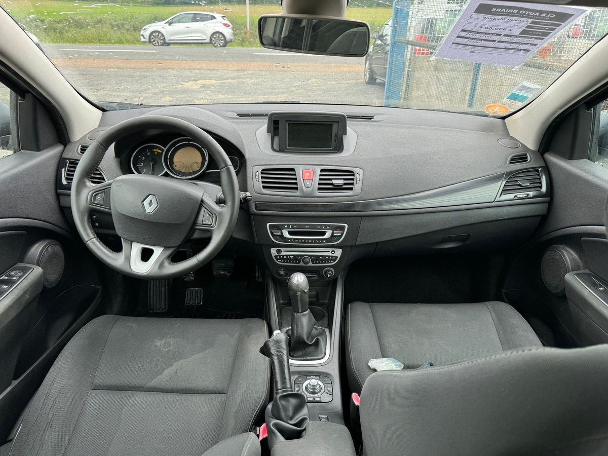 RENAULT Megane Mégane 3  1.5 dci 85cv tom tom bons petit prix gps