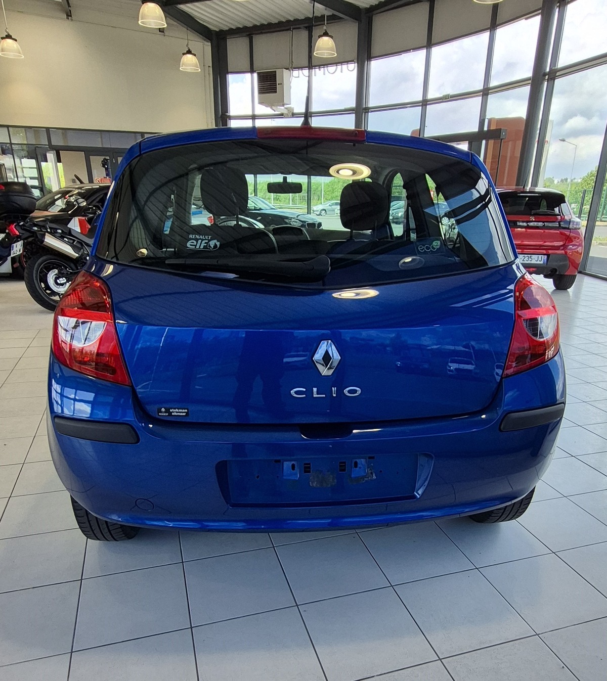 RENAULT Clio III 1.2L  75CV