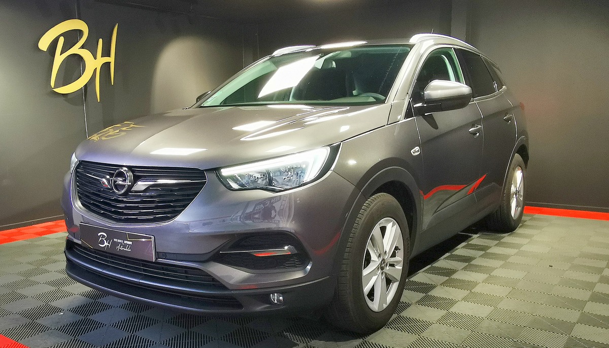 Image: Opel Grandland 1.2t 130 CV EDITION