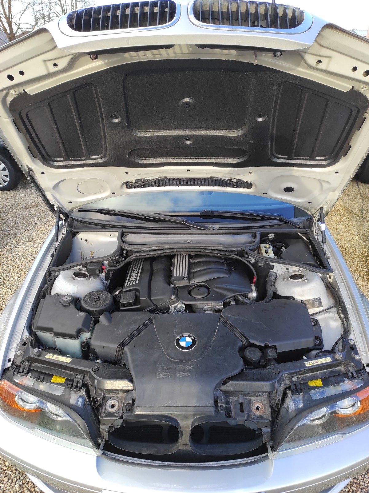 Bmw Série 3 Cabriolet 318Ci 143