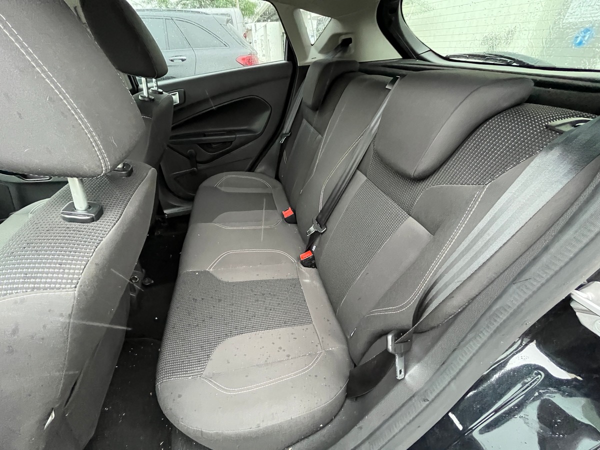 Ford Fiesta 1.0 100CH TITANIUM 5P, RADAR DE RECUL, GPS, REGULATEUR, LIMITEUR