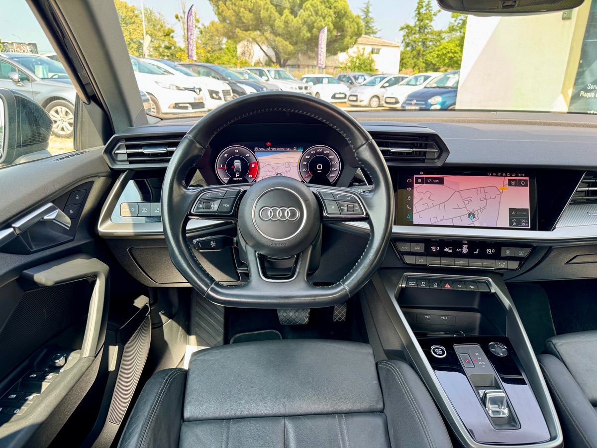 Audi A3 SPORTBACK 35 TDI 150 CV  S-TRONIC 7 / TOIT OUVRANT/ CAR PLAY / CAMÉRA / FULL CUIR / MÉPLAT
