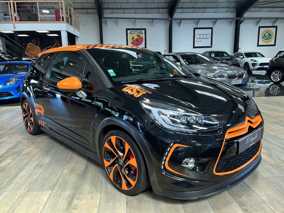 Citroën DS3 RACING 1.6 THP 203  FEUX + ECHAPPEMENT