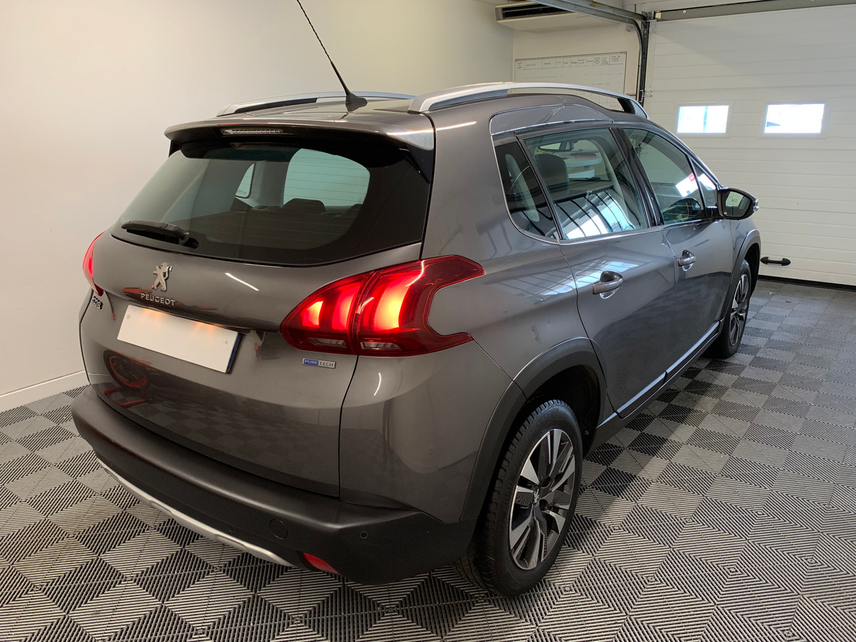 Peugeot 2008 1.2 e-THP 110 Allure - Première main