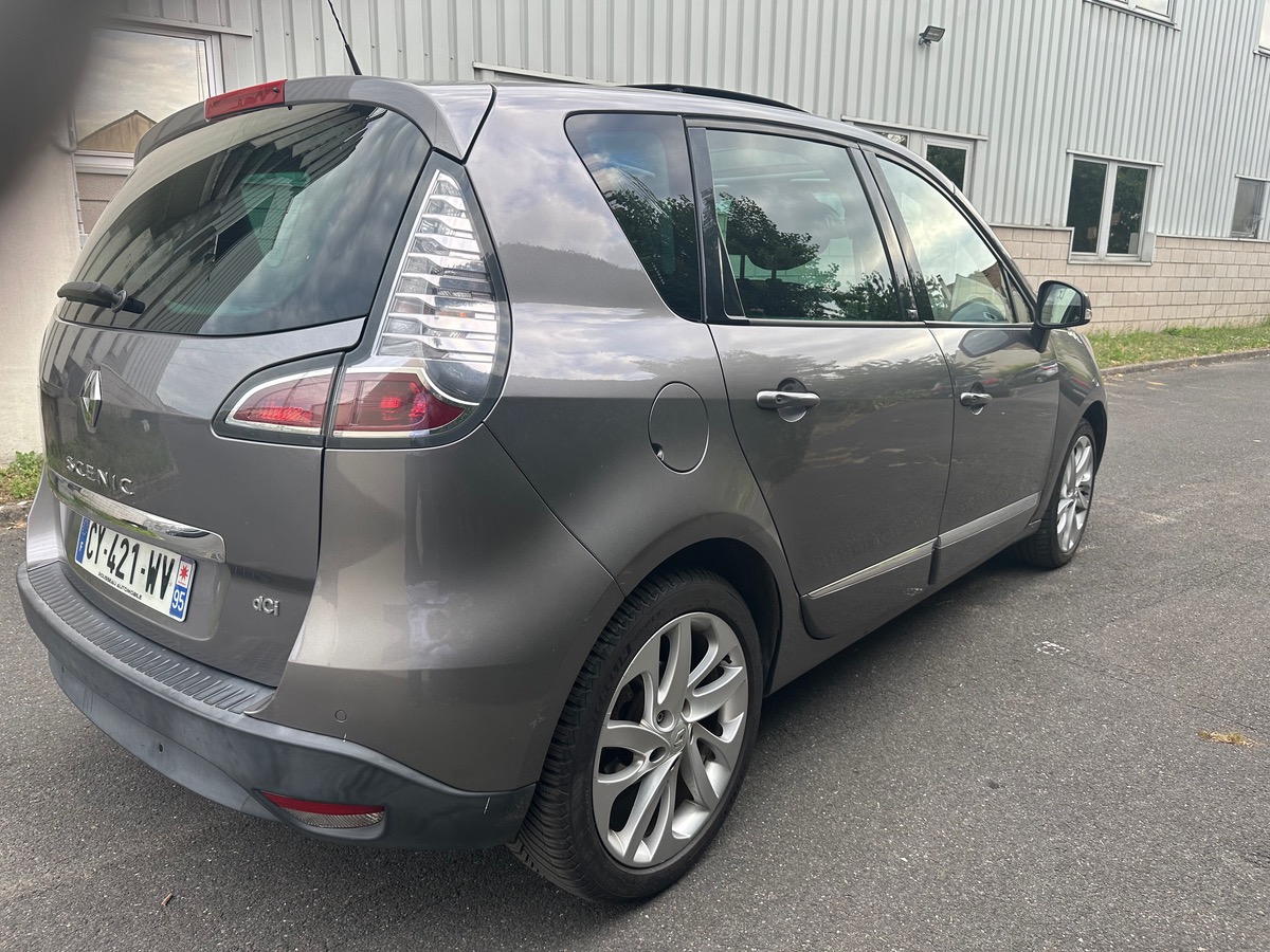 RENAULT Scenic 1.6 DCI 130 CV initiale 4XCB
