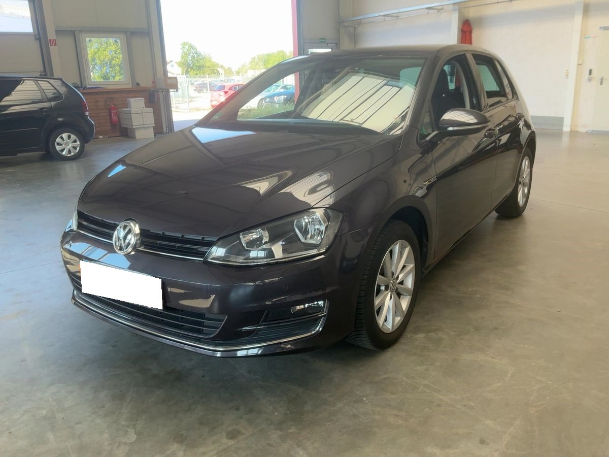Volkswagen Golf VII 1.2 TSi 110 DSG Lounge