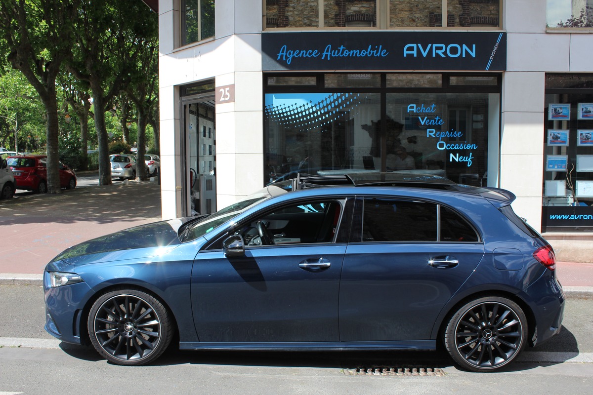 Mercedes-Benz Classe A IV 35 AMG  306 CV 4MATIC 7G-DCT Toit Ouvrant/ Burnmatser / keyless Go....