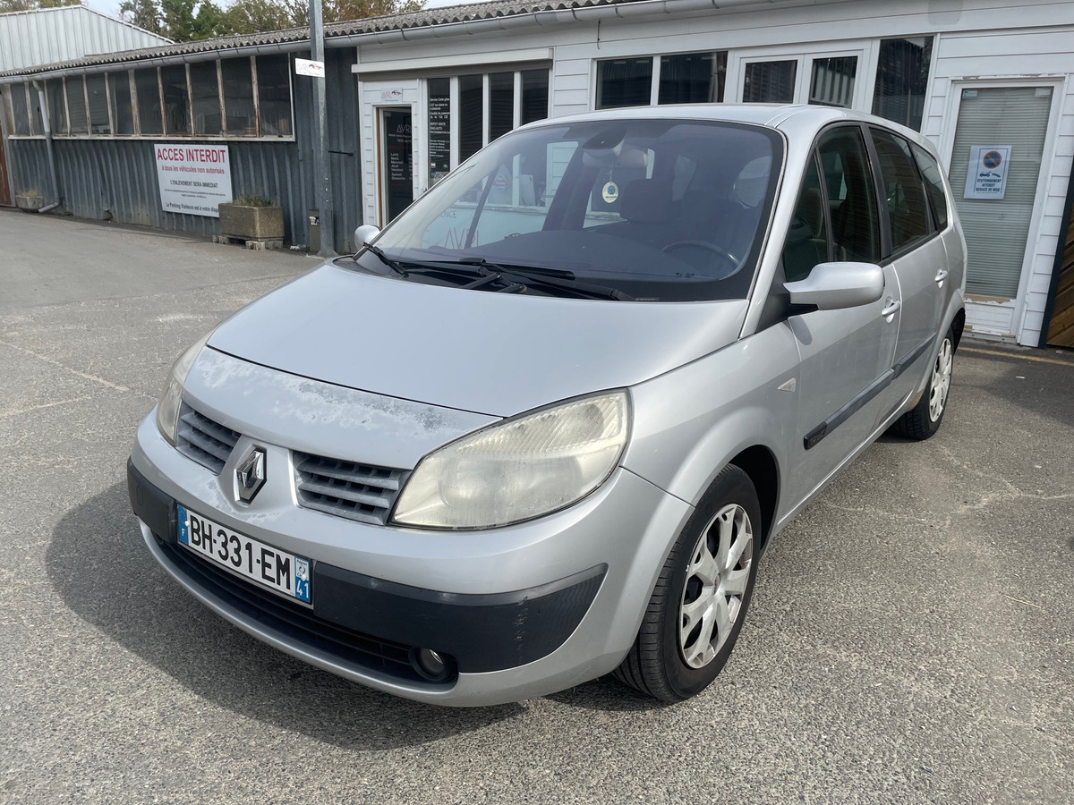 Renault Megane Grand Scenic 1.9 DCI 120ch 7 places