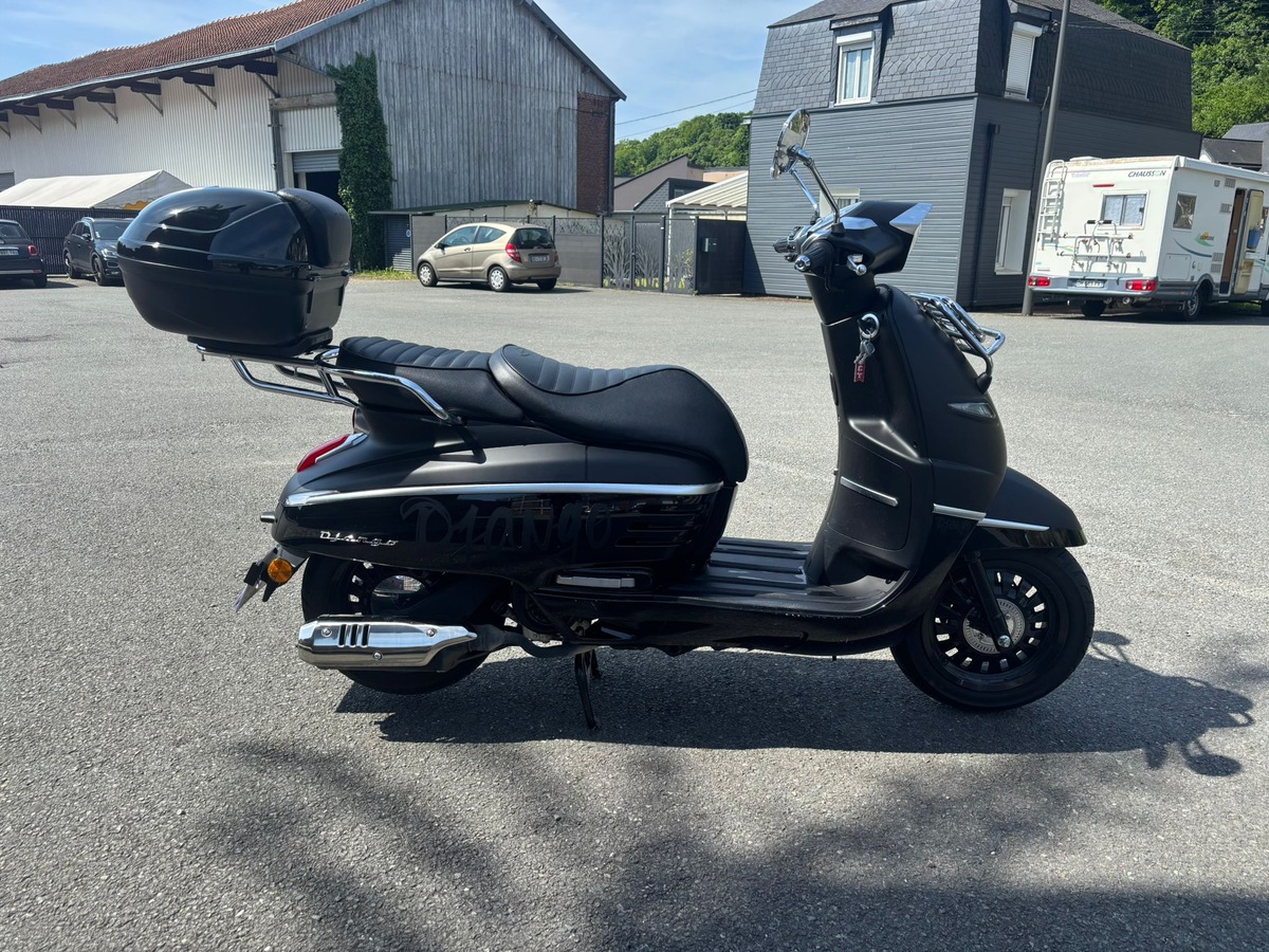 Peugeot DJANGO 125cc ABS DARK - Top case - Porte bagage avant