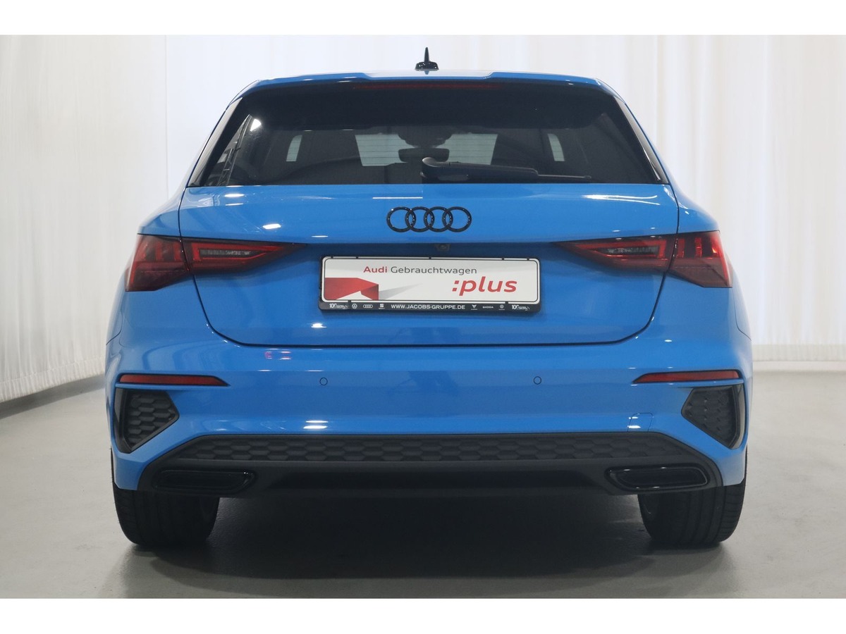 Audi A3 Sportback IV 30 TDI 116ch S line S tronic 7/Toit ouvrant/Bang&Olufsen/Attelage