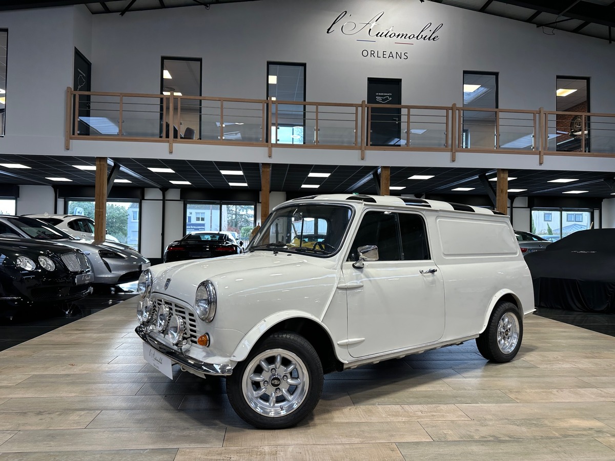 Mini Mini Morris 1300 Van Break Collection