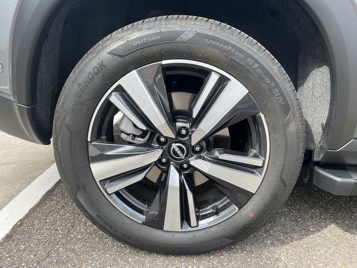 Nissan NISSAN X TRAIL E POWER 204CH TEKNA, 3 ANS D'ENTRETIENS INCLUS, TOIT OUVRANT, SIEGES CHAUFFANT