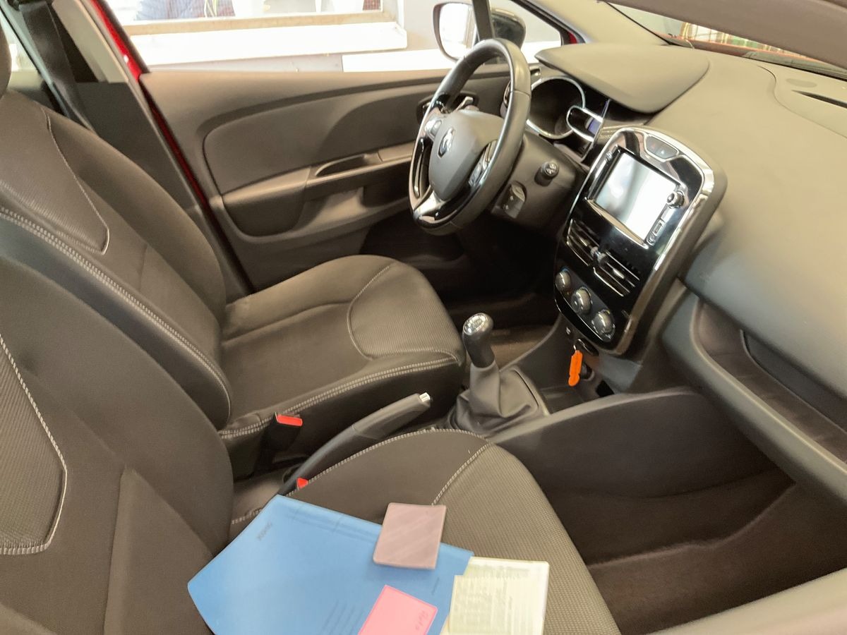 RENAULT Clio IV 1.2i 16v 75 Dynamique