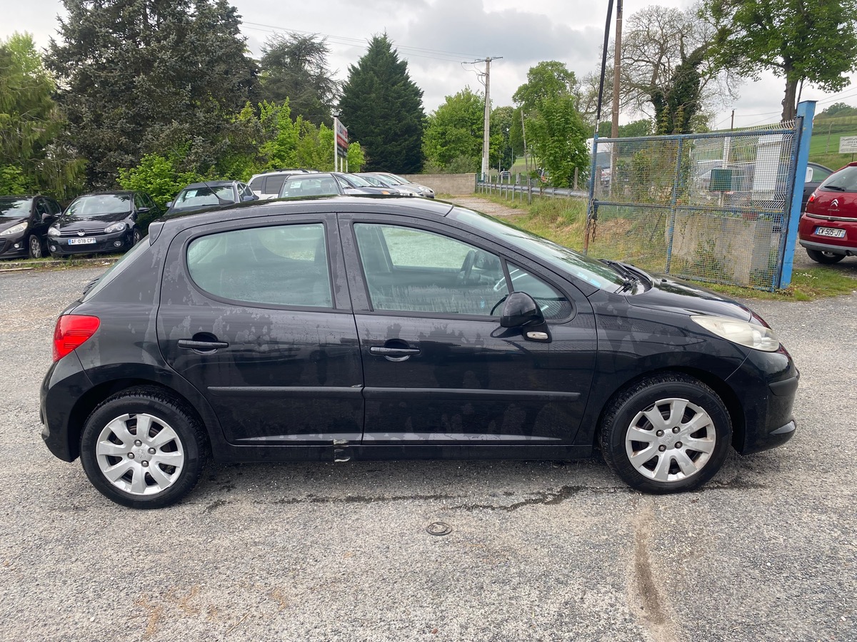 Peugeot 207 1.4 hdi 70cv 156000km urban