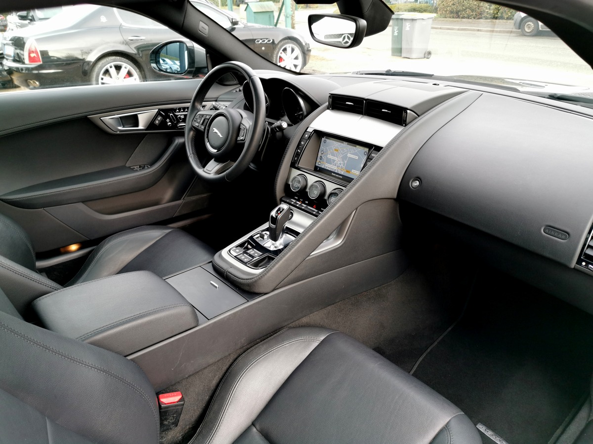 Jaguar F-Type Cabriolet COUPE 3.0 V6 340 ECHAPP SPORT/PANO