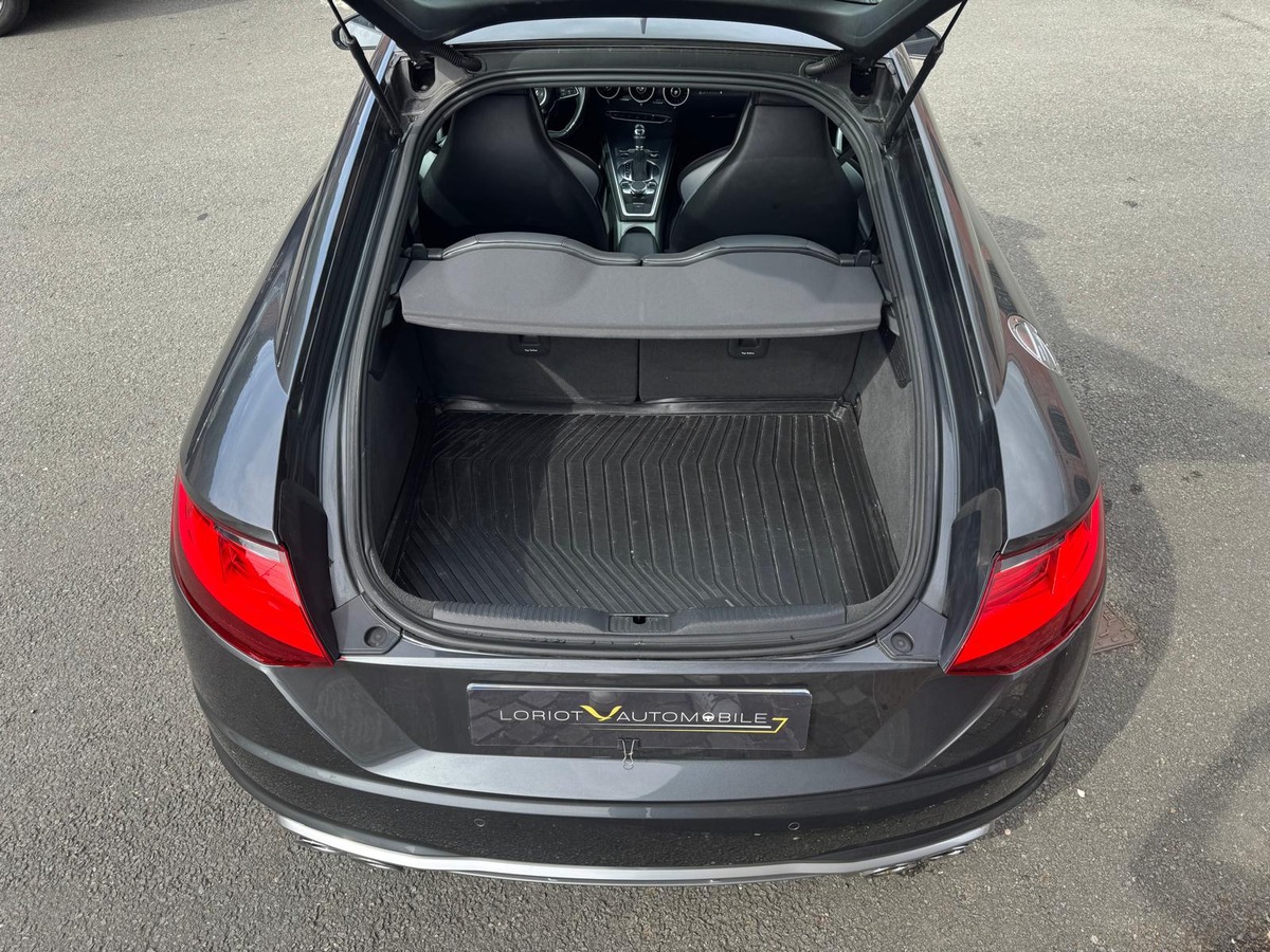 Audi TTS 2.0 TFSi Quattro S-Tronic