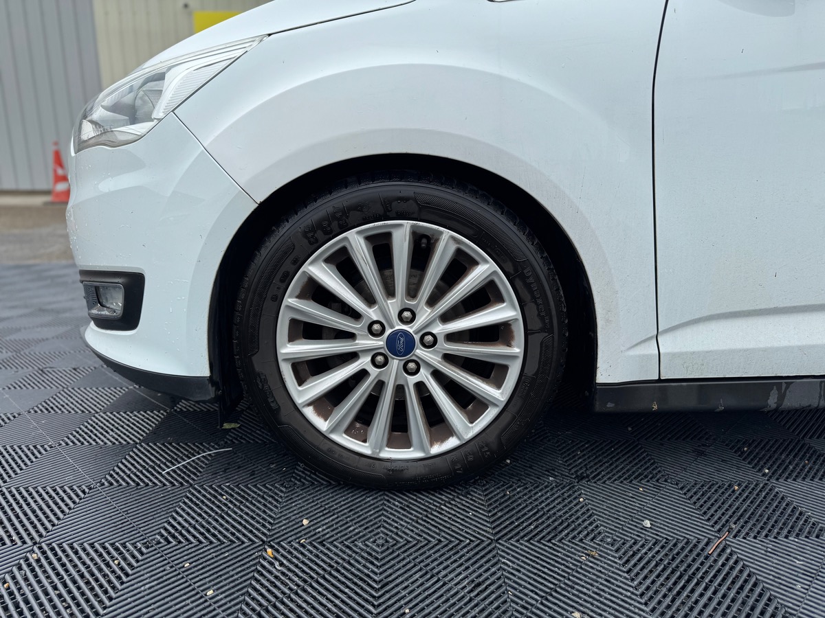 Ford C-max TITANIUM Phase 2 1.0 Ti-VCT 125 cv - 1 ere MAIN - ENTRETIEN FORD - RADAR DE RECUL