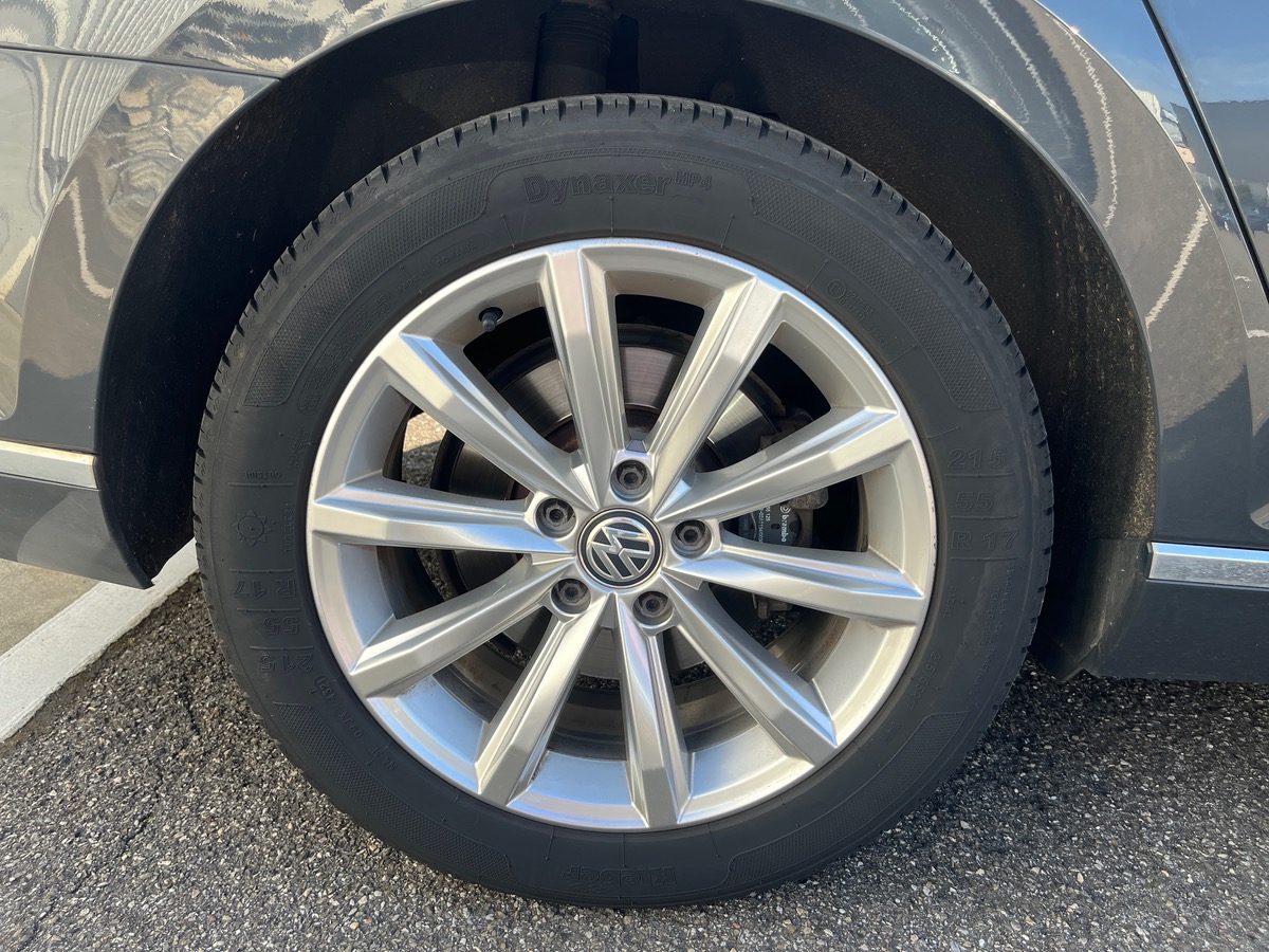 Volkswagen Passat Break SW 2.0 TDI 4Motion DSG6 190cv Finition Carat, attelage, Suivi Complet.