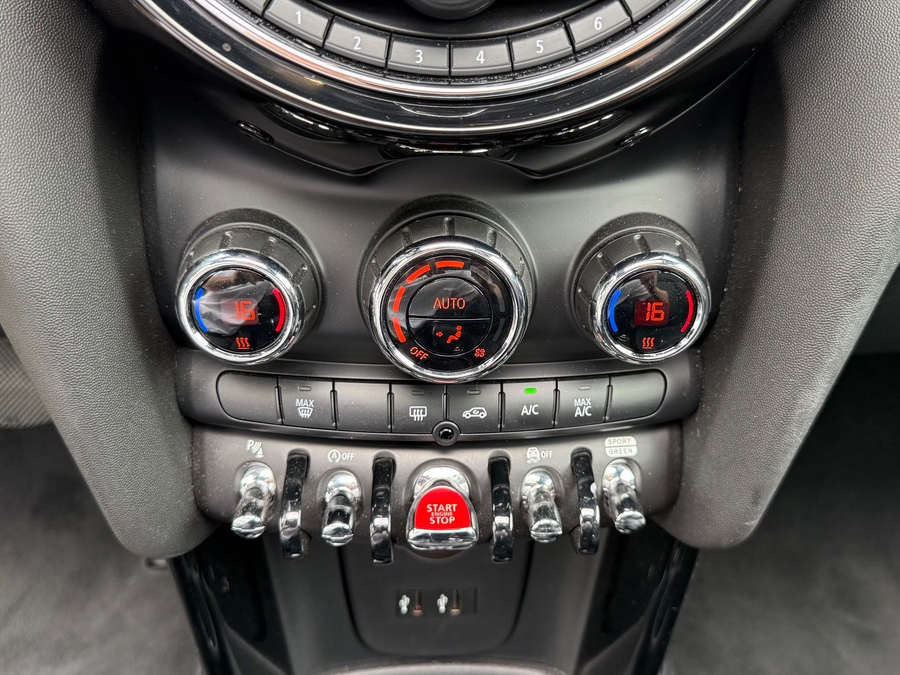Mini Mini Cooper Edition Greenwich 1.5 136 BVA