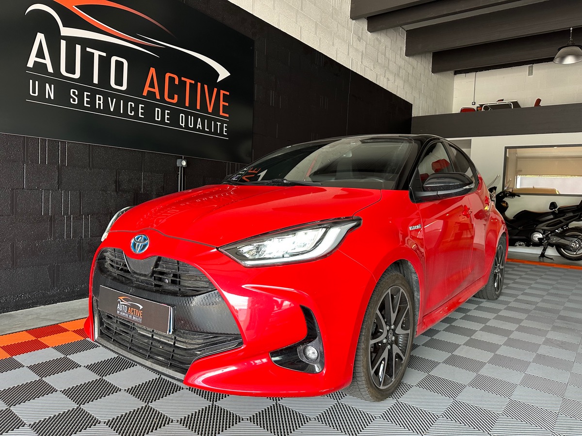 Toyota Yaris PREMIERE 1.5 VVTI 12V 116 HSD Hybrid E-CVT 92 cv Boîte auto