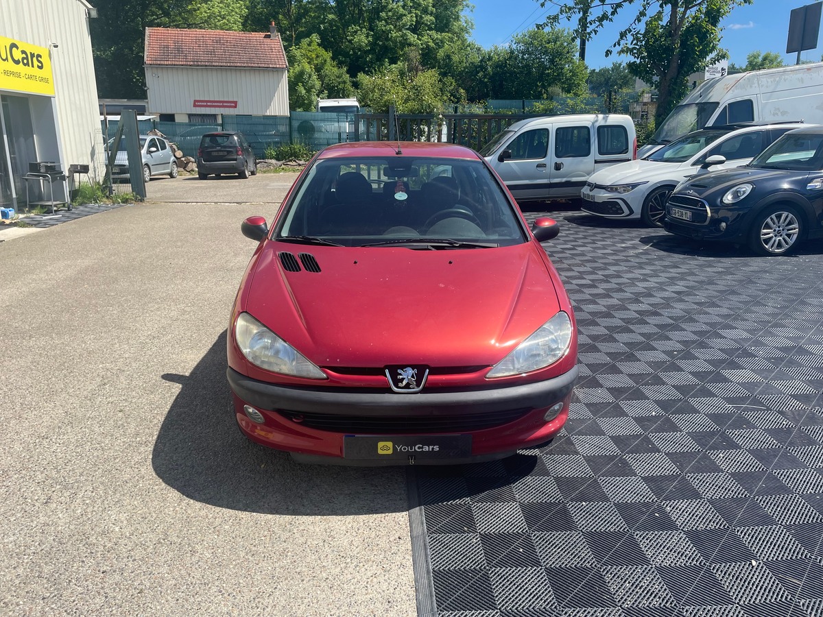 Peugeot 206 1.4 BOITE AUTOMATIQUE - CLIMATISATION - POSTE BLUETOOTH